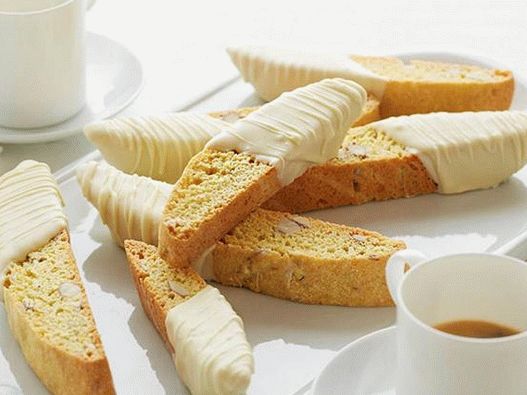 Foto din farfurie - Biscotti cu migdale, note de lămâie și glazură