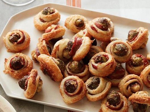 Baghete de patiserie pufoase cu varza de Bruxelles și slănină