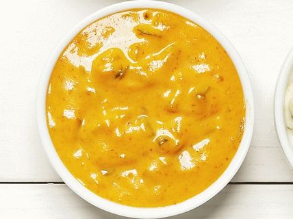 Foto de maioneză cu sos sriracha