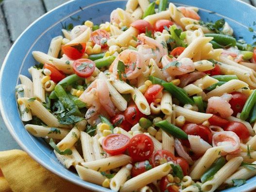 Foto Salată de paste cu creveți scampi