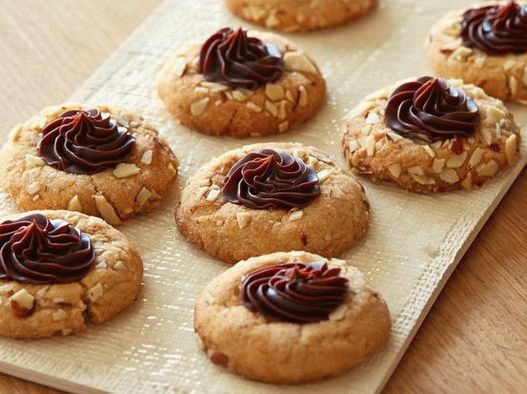 Macaroons foto cu cremă ganache