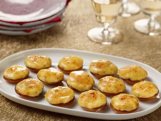 Farfurii de fotografie - Tiny torturi brulee creme