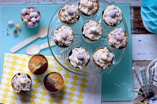 Cupcake de ciocolată cu marmură foto