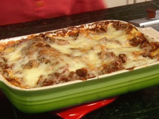 Foto cu carne lasagna cu două feluri de carne tocată