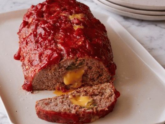 Foto Pâine cu carne cu brânză