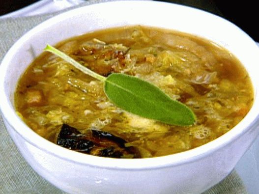 Foto Supa de legume cu dovleac și salvie