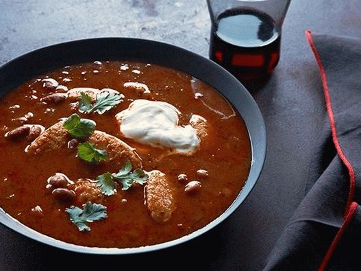 Foto Chili mexican picant cu găluște de pui