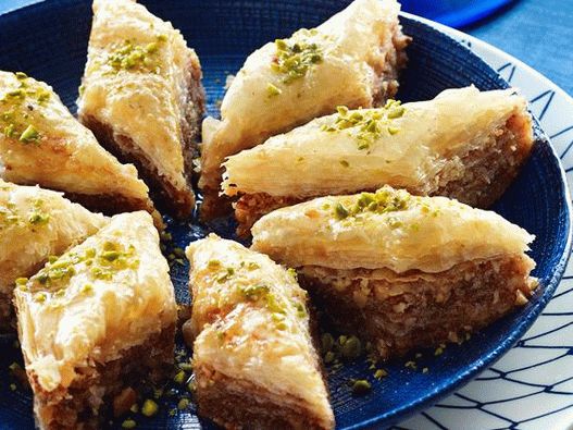 Foto Baklava grecească din patiseria filo cu fistic