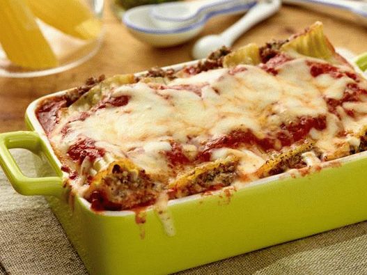 Foto Pasta Manicotti cu carne de vită și brânză