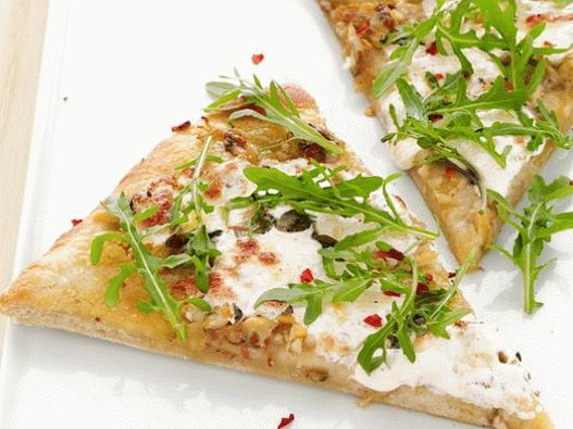 Photo Pizza cu sos alb și vongole