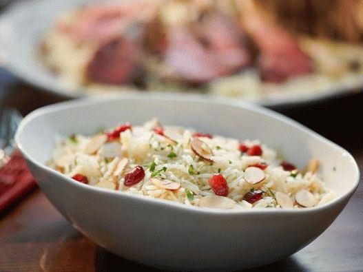 Photo Pilaf cu afine și migdale