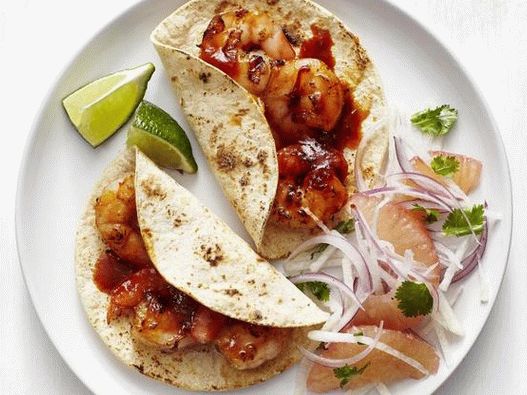 Tacos cu salată de creveți și grepfrut