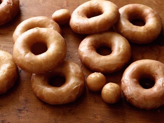 Donuts foto pe drojdie în glazură
