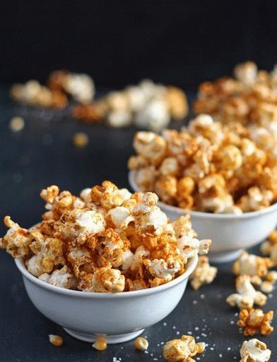 Fotografie Popcorn cu condimente