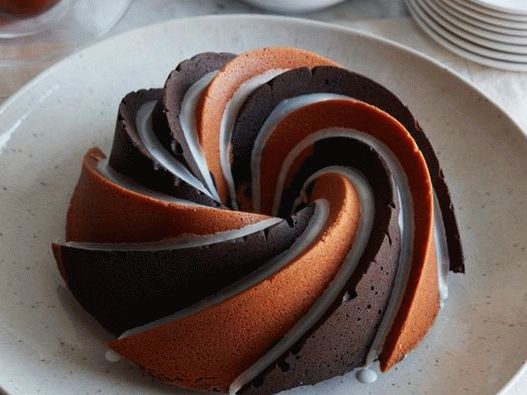 Fotografia farfuriei - Cupcake cu spirale ciocolată-vanilie