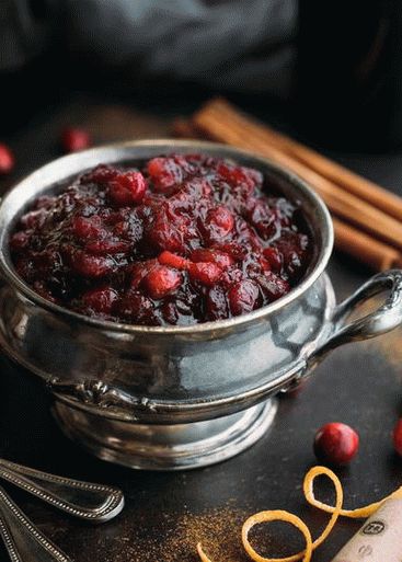 Sos cu carne de afine simplă pentru fotografie