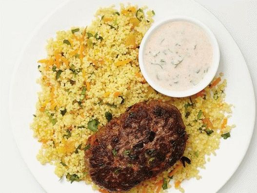 Foto Cutite picante de vită cu cuscus
