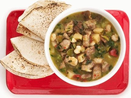 Foto de Ragout (tocană) făcută din ardei iute verde cu carne de porc