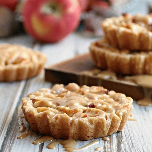 Photo Shortcakes crumbly cu nuci și umplutură de portocale