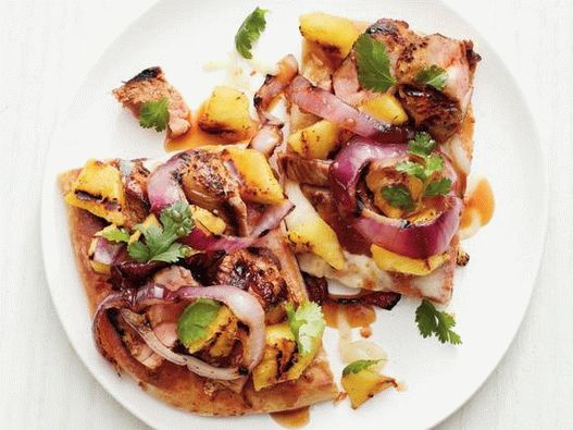 Fotografia felului de mâncare - Tortilla cu carne de porc și ananas la grătar