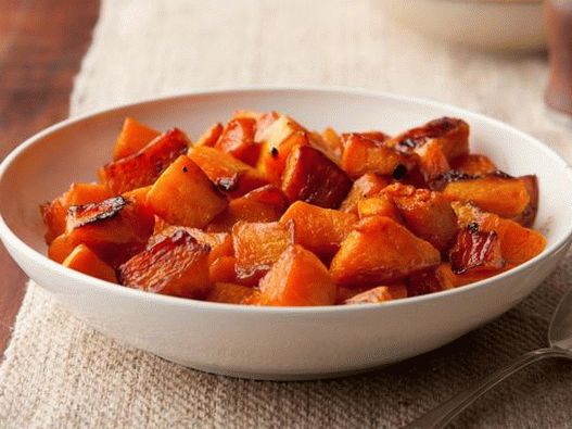 Fotografia farfuriei - dovlecel caramelizat de butternut