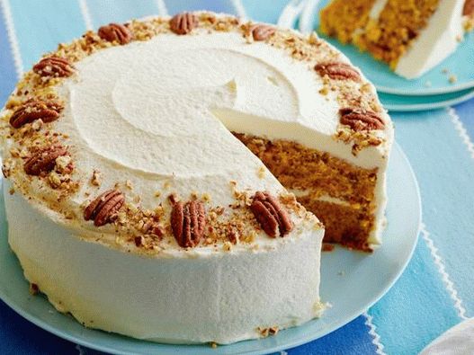 Tort de morcovi cu cremă de caș
