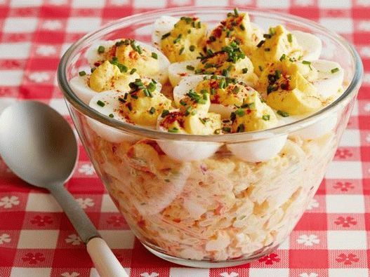 Foto din farfurie - Salată cu paste și ouă umplute