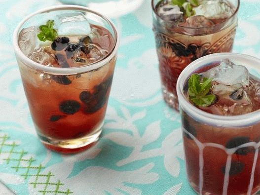 Foto - cocktail Shorle cu ceai și afine
