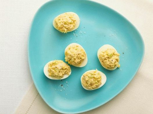 Ouăle diavolului cu carne de crab