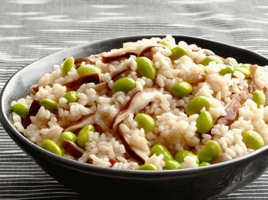 Orez cu fasole edamame și ciuperci shiitake