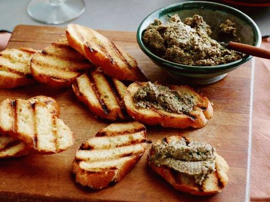 Crostini cu pesto de ciuperci