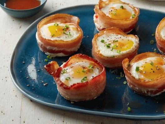 Bacon și ouă