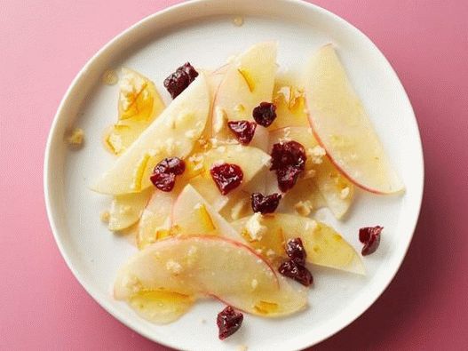 Salată de mere cu marmeladă de portocale