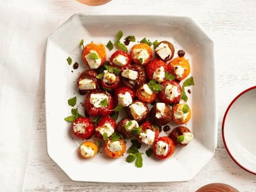 Tomate Cherry umplute