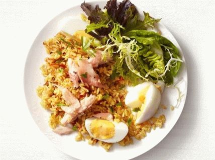 Orez foto cu condiment de curry și păstrăv afumat