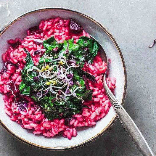 Foto de Risotto cu sfeclă și brânză