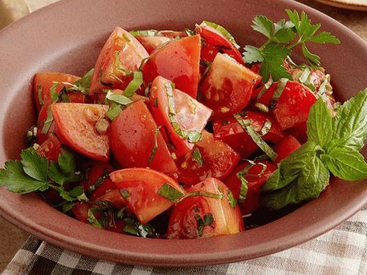 Foto Salată de roșii murate cu ierburi