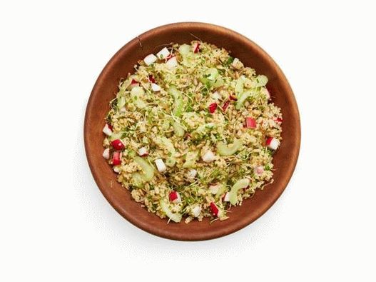 Salată foto cu Quinoa și varză încolțită