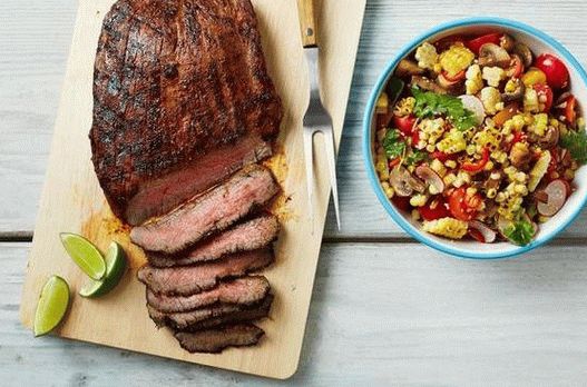 Salată foto cu porumb, ciuperci și semințe de susan