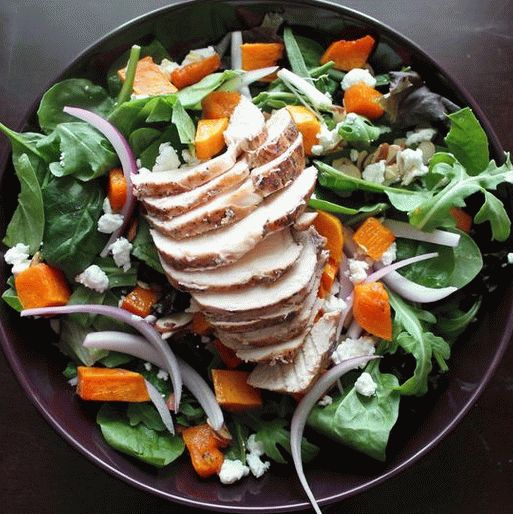 Salată foto cu pui picant în vietnameză