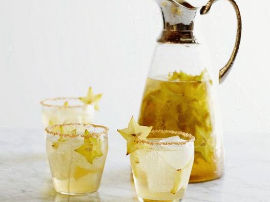 Foto cu Sangria cu șampanie, vanilie și carambolă