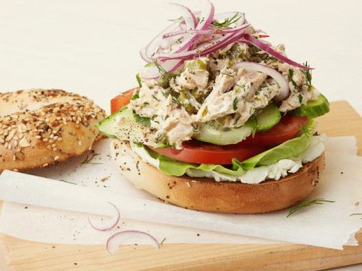 Photo Sandwich cu ton