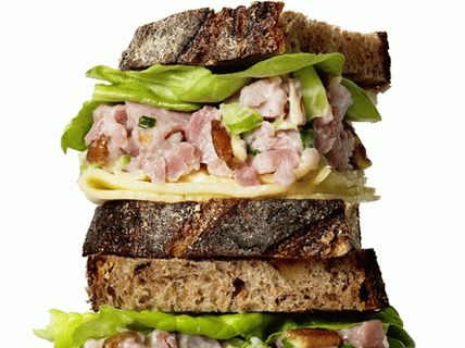 Sandwich-uri cu șuncă foto