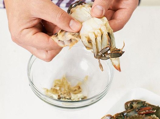 Sandwich-uri cu crab moale de coajă și salată din Singapore