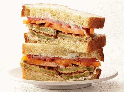Sandwich-uri foto cu roșii verzi prăjite