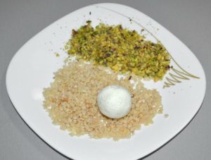  " ></li>
<li>Înainte de servire, străpungeți bilele cu o scobitoare pentru comoditate. Bon pofta! </li>
</ol>
</p><script>
if (typeof jsInputerLaunch === 