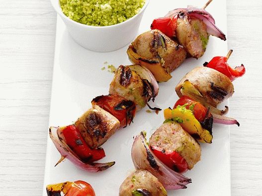 Photo Brochete cu cârnați de pui și ardei dulce