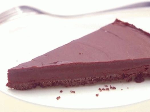 Tarta cu ciocolată cu migdale și miere