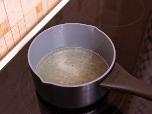  " ></li>
<li>Turnați sucul într-un bol, adăugați zahăr după gust, gelatină umflată, a se amesteca.  <img src="/wp-content/uploads/images/sladkie_zalivnie_yajca_foo_4.jpg" alt=