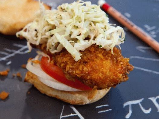 Sandwich-uri cu glisant foto cu degetele de pui și unt de usturoi